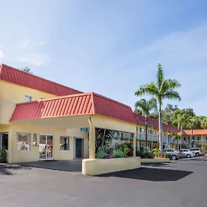 Motel Super 8 By Wyndham Near Siesta Key